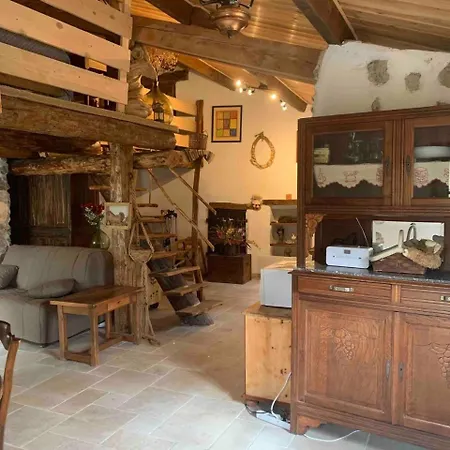 Le Picogu Vakantiehuis Ubraye
