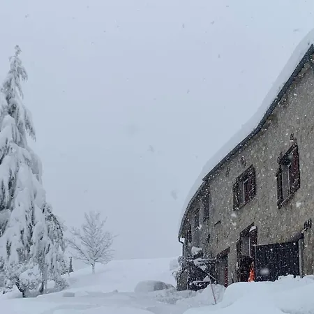Le Picogu Vakantiehuis Ubraye